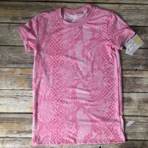 Lularoe Pink snakeskin Liv Tee - Picture 1 of 4